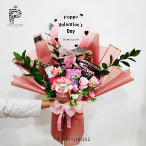 Medium Snack Valentine Bouquet